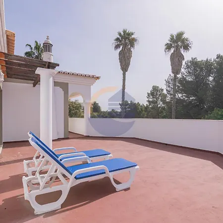 Luxury Suites, Heated Outdoor Pool Portimao